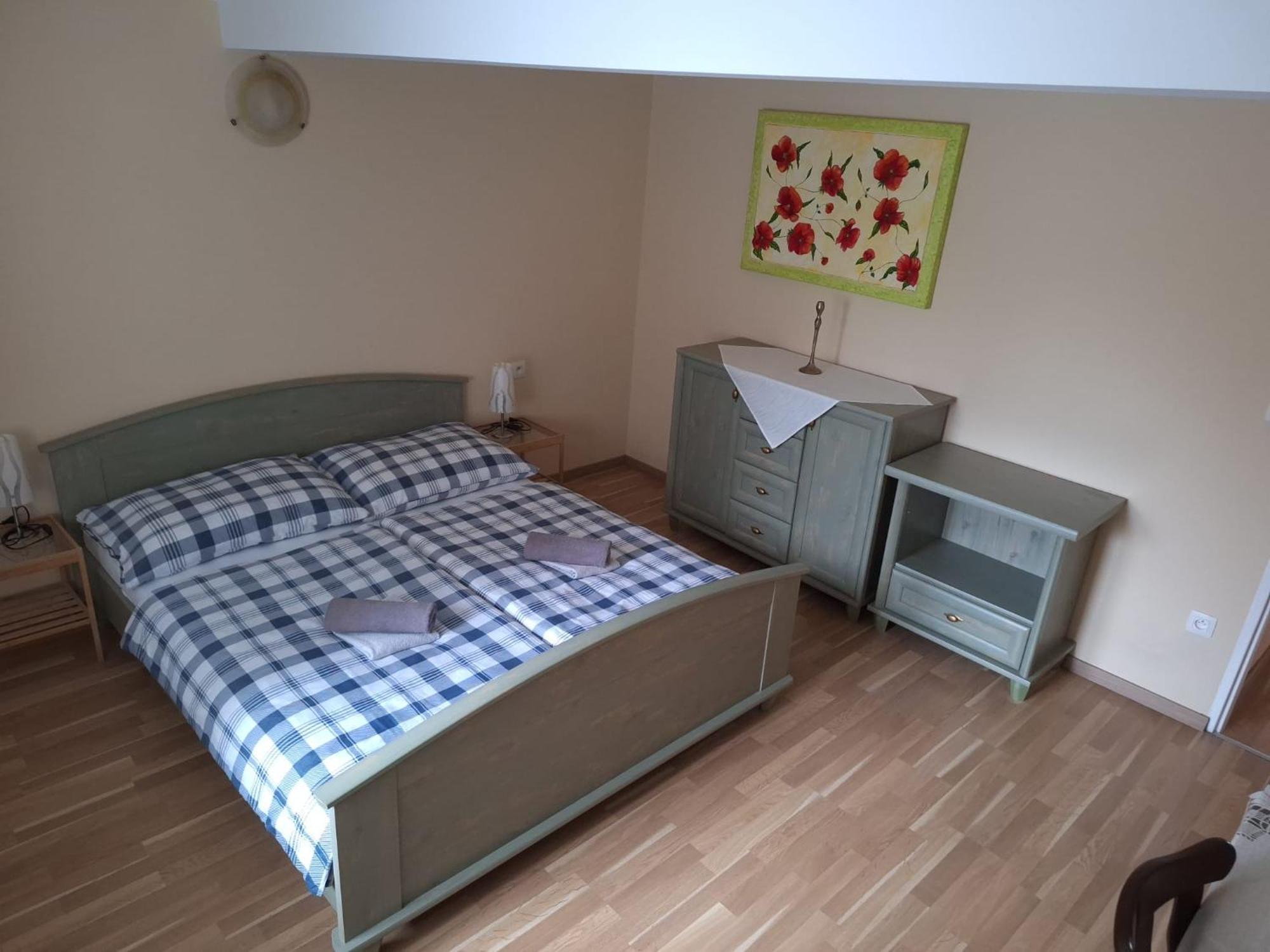Star Apartments Piest'any Eksteriør billede