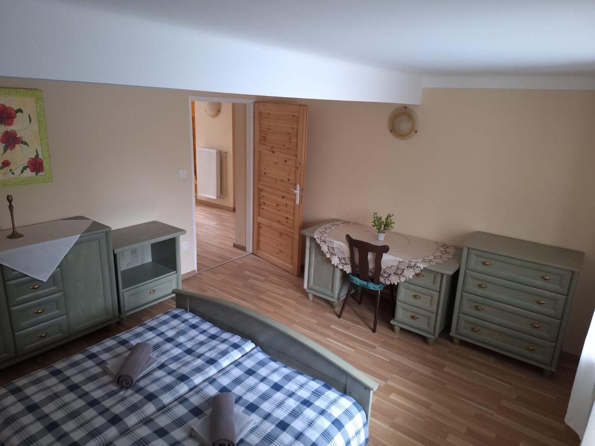 Star Apartments Piest'any Eksteriør billede