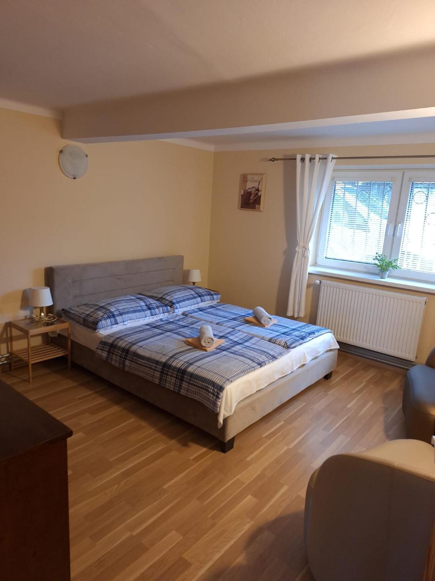 Star Apartments Piest'any Eksteriør billede