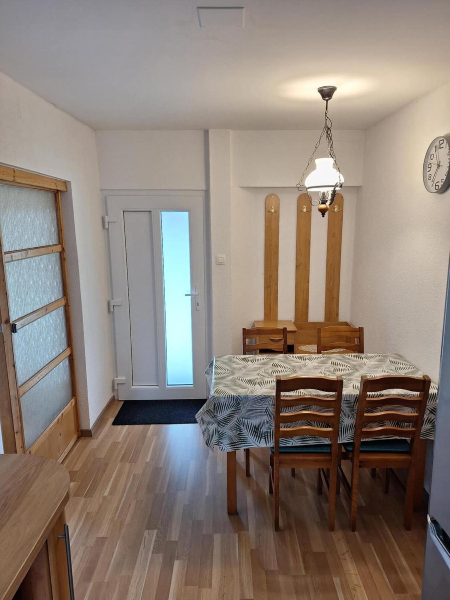 Star Apartments Piest'any Eksteriør billede