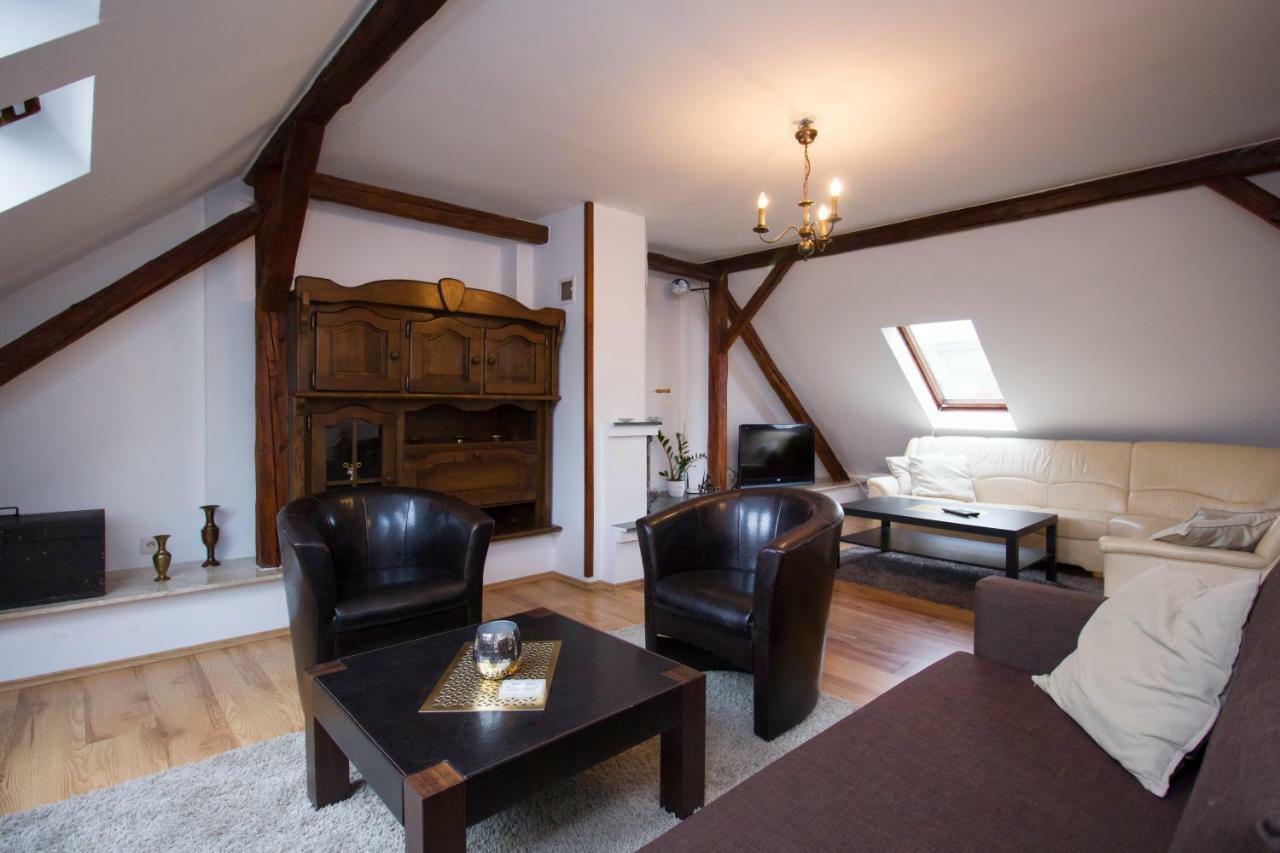 Star Apartments Piest'any Eksteriør billede