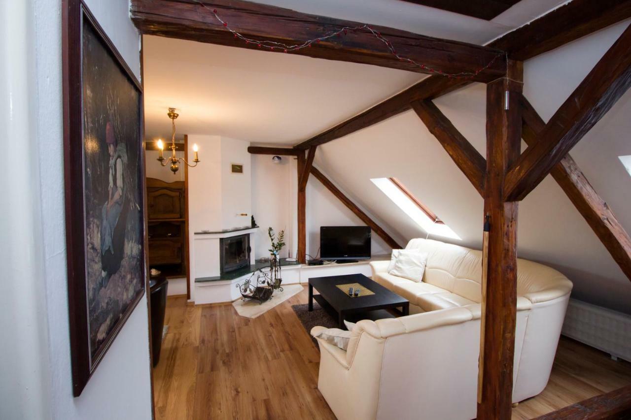 Star Apartments Piest'any Eksteriør billede