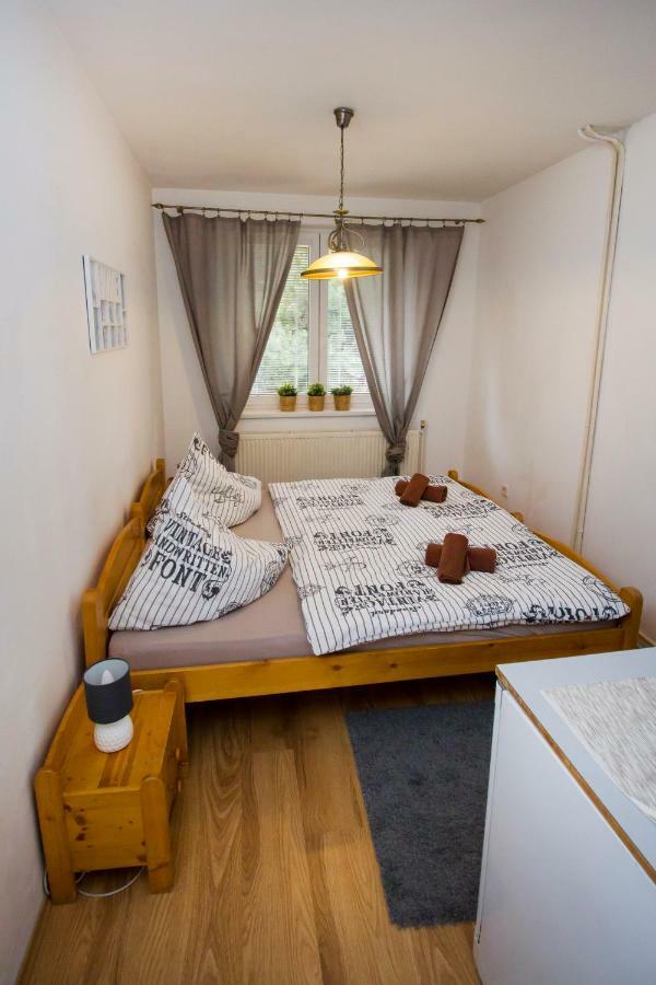 Star Apartments Piest'any Eksteriør billede